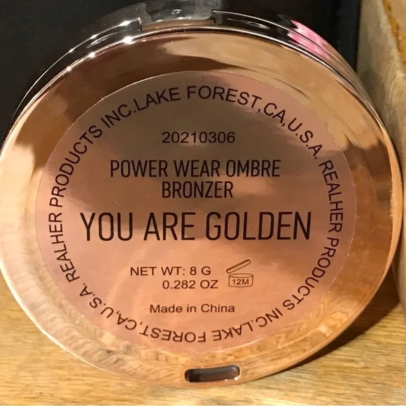 RealHer You Are Golden Power Wear Ombre Bronzer for Face and Body! 8g *BNIB - Picture 9 of 13